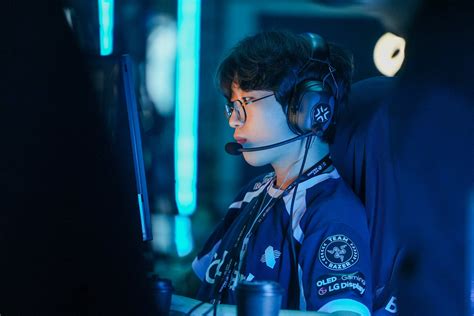 Galeri foto valorant flashback pada ranking fokus utama mengenai voucher Steam 200k pass musim di di pusat bantuan
